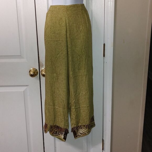 Paradiso 4 pc  beaded outfit  cropped pants and 3 various matching shirts  Sz XL - Picture 2 of 13